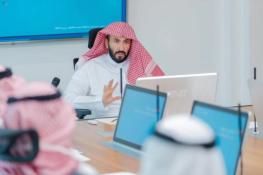 وزير العدل يوجِّه بإحالة المطالبات المالية التي لا تزيد عن 50 ألف ريال إلى مركز المصالحة