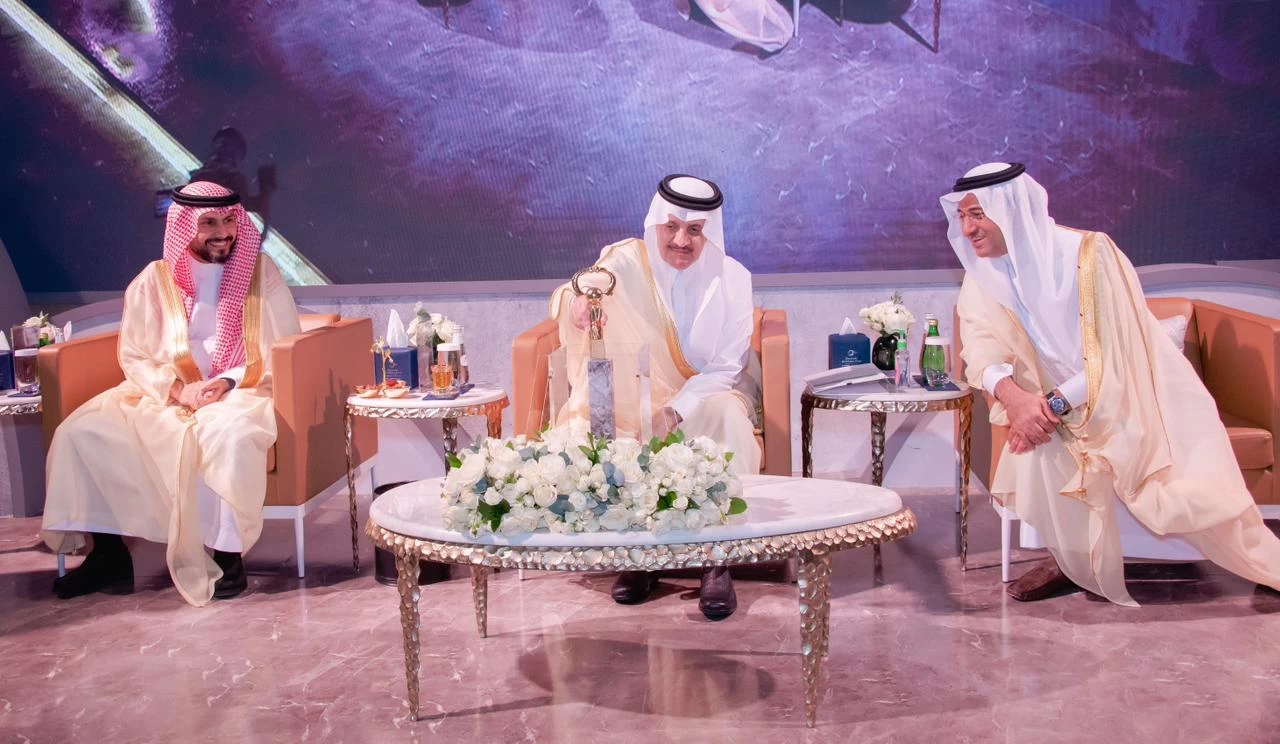 أمير المنطقة الشرقية يفتتح مستشفى السلام بحضور معالي نائب وزير الصحة