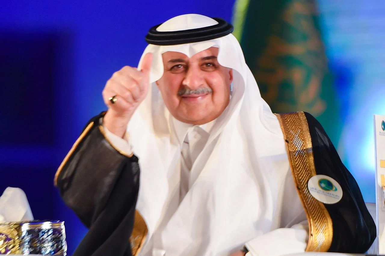 أمير تبوك يرعى حفل تخريج الدفعة السابعة عشر لطلاب وطالبات جامعة تبوك .. الأربعاء المقبل 