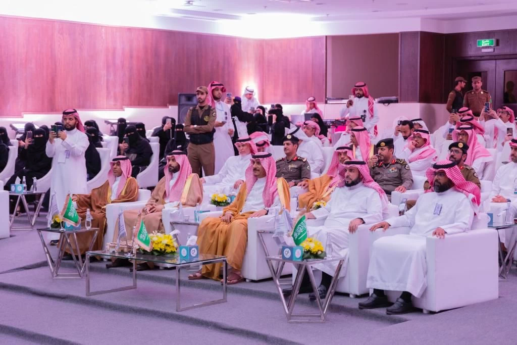 سمو محافظ المجمعة يرعى ملتقى العمل الحر 