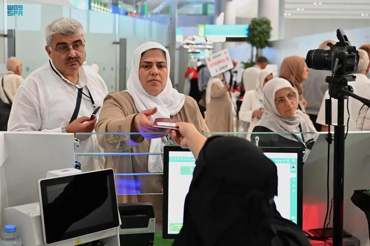 مبادرة "طريق مكة".. تواصل تقديم خدماتها للحجاج الأتراك المغادرين إلى المملكة