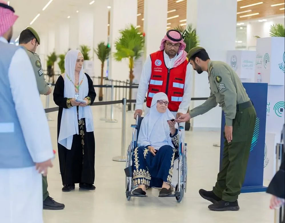 منفذ جديدة عرعر الحدودي يواصل توديع حجاج بيت الله الحرام من جمهورية العراق
