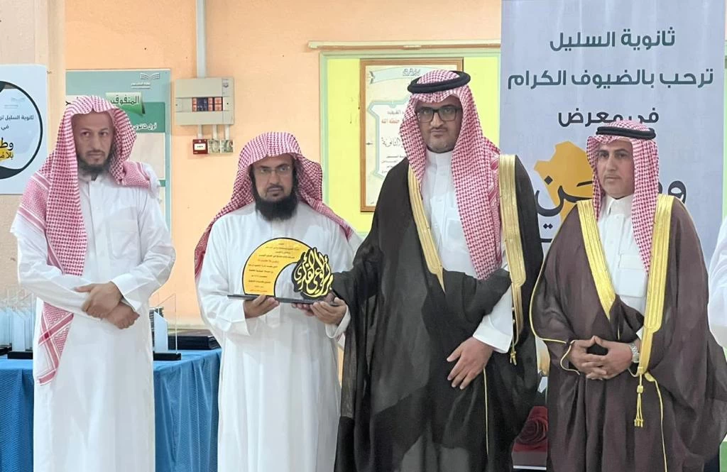 الأمر بالمعروف تفعّل برنامج "فاجتنبوه لعلكم تفلحون " للتوعية بخطر المخدرات في وادي الدواسر والسليّل