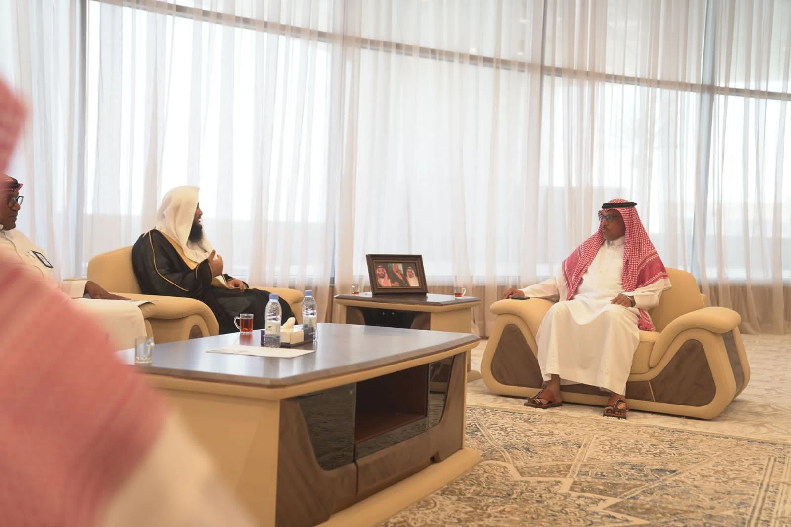 أمين جازان يلتقي مدير هيئة الأمر بالمعروف ويناقش الأعمال المشتركة بين القطاعين 