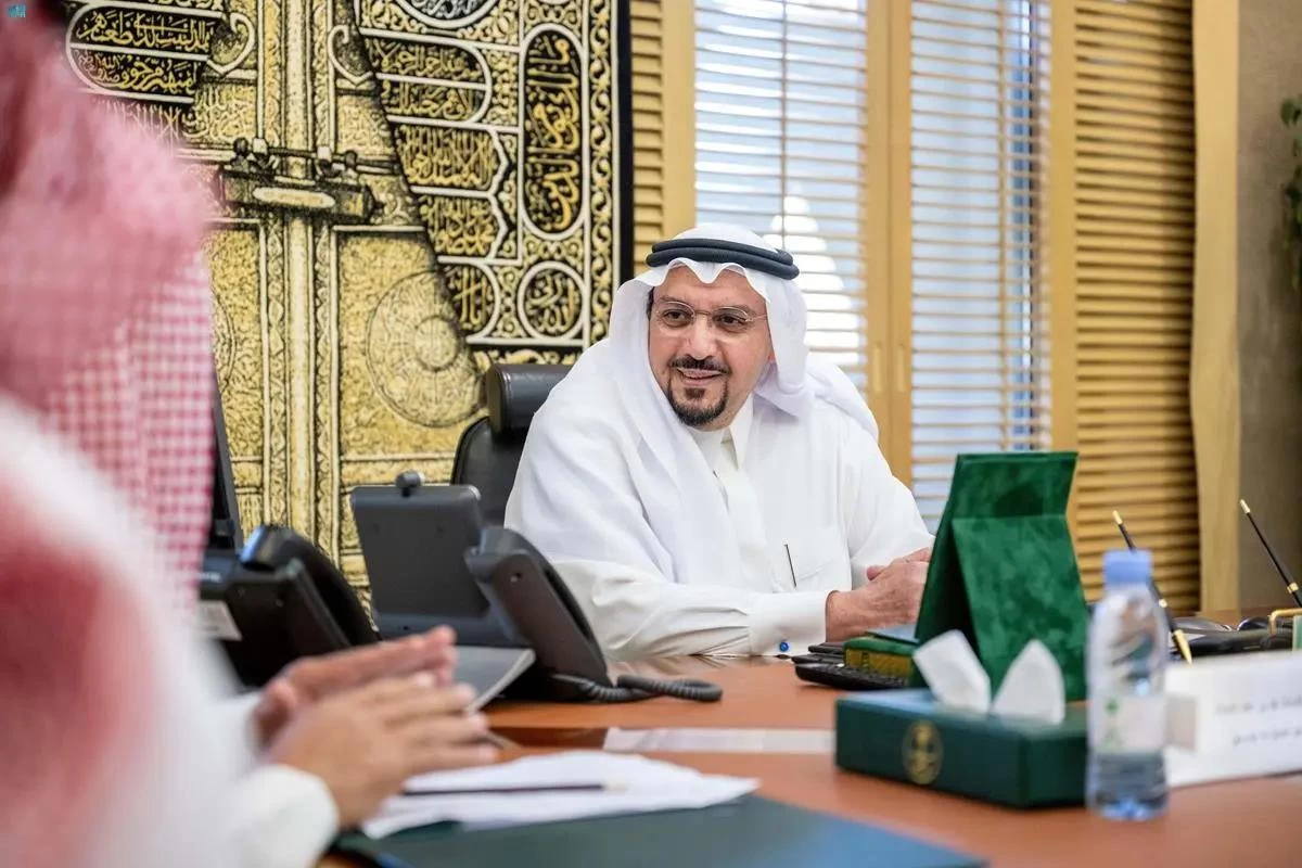 سمو أمير منطقة القصيم يطلع على المشاريع التطويرية في مطار الأمير نايف بن عبدالعزيز الدولي