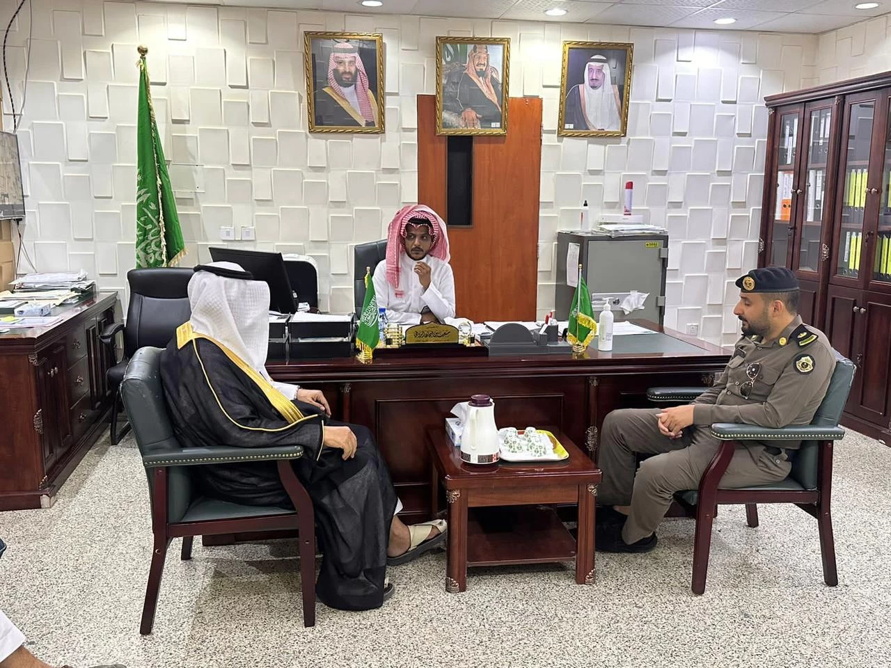 رئيس مركز ام الدوم يزور مستشفى ام الدوم ويطلع على سير العمل