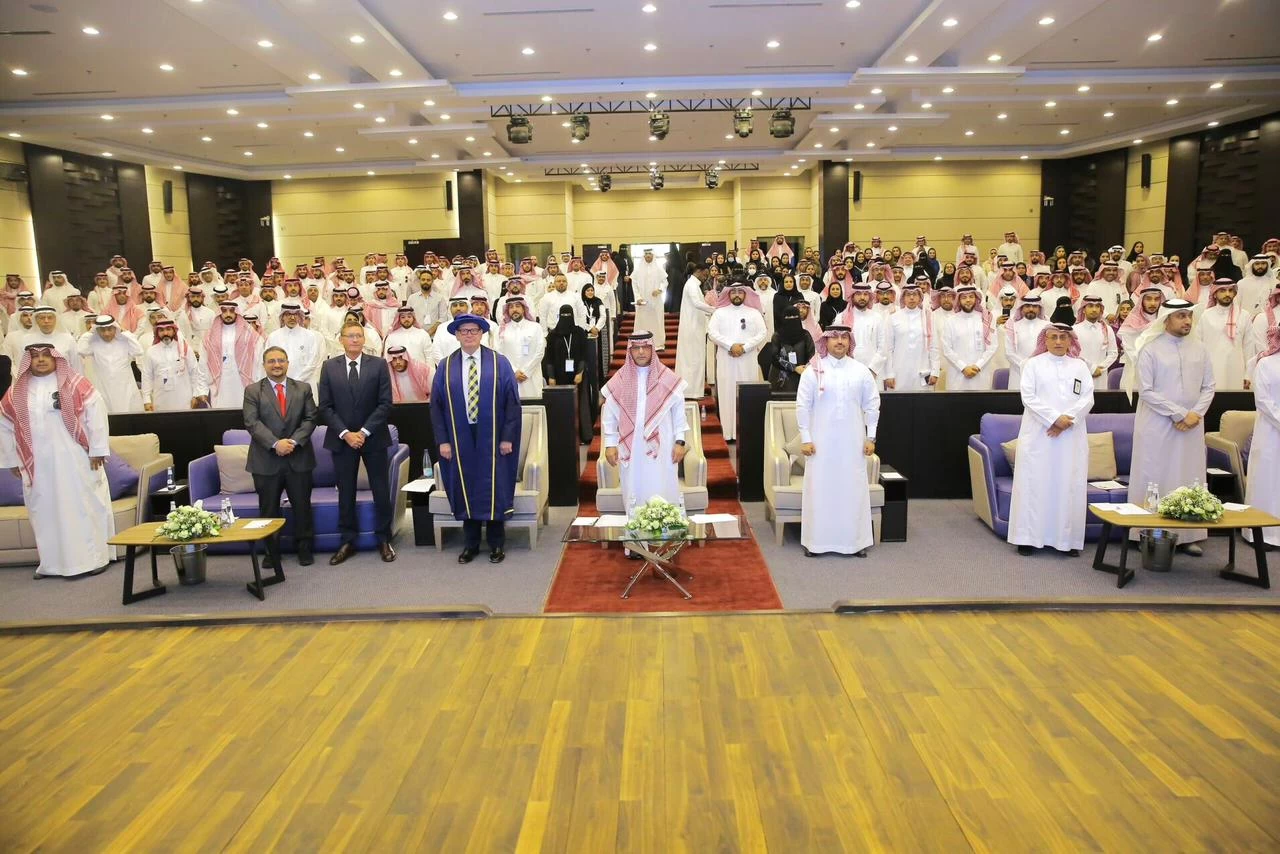 صندوق تنمية الموارد البشرية يحتفل بتخريج 945 سعودي وسعودية من برنامج هدف القيادة