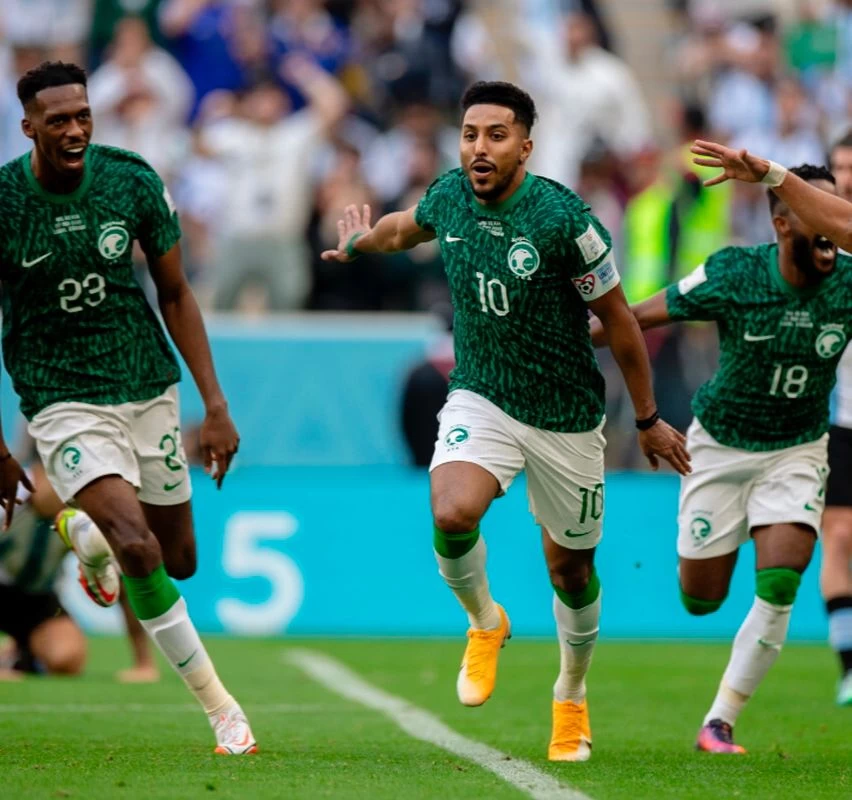 مدرب المنتخب الوطني يستدعي 26 لاعباً للمعسكر الإعدادي في نيوكاسل الإنجليزية. 