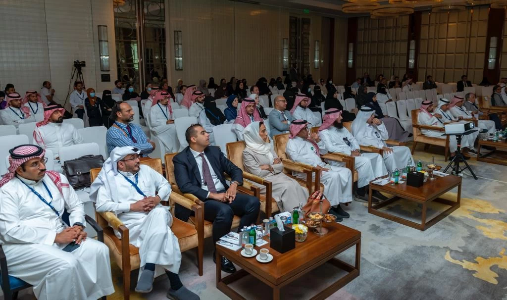 المؤتمر الثاني للأحياء الدقيقة والصحة العامة بالرياض يختتم أعماله بعقد عدد من الجلسات العلمية