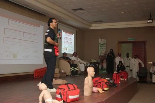 اقامة دورة الإسعافات الأولية بمقر هيئة الصحفيين السعوديين