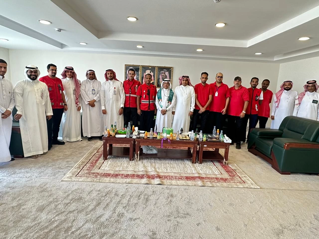 الهلال الأحمر بجازان " يحتفي باليوم الوطني " 93 