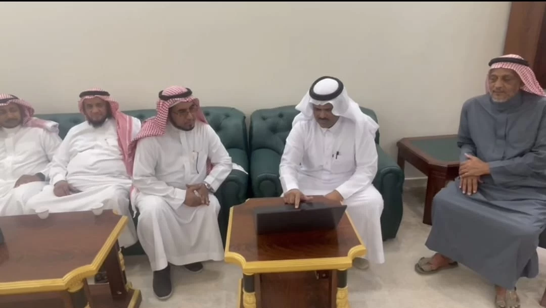 رئيس مركز الحكامية يدشن جمعية خبرات التعليمية بمركز الحكامية