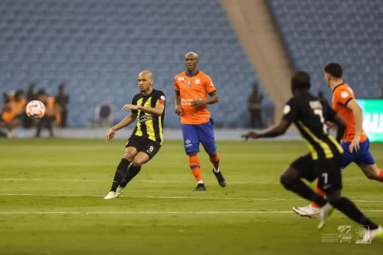 الهلال والنصر والتعاون يحققون الثلاث نقاط ، والاتحاد يتعادل مع الفيحاء في الجولة الثامنة من دوري روشن السعودي.