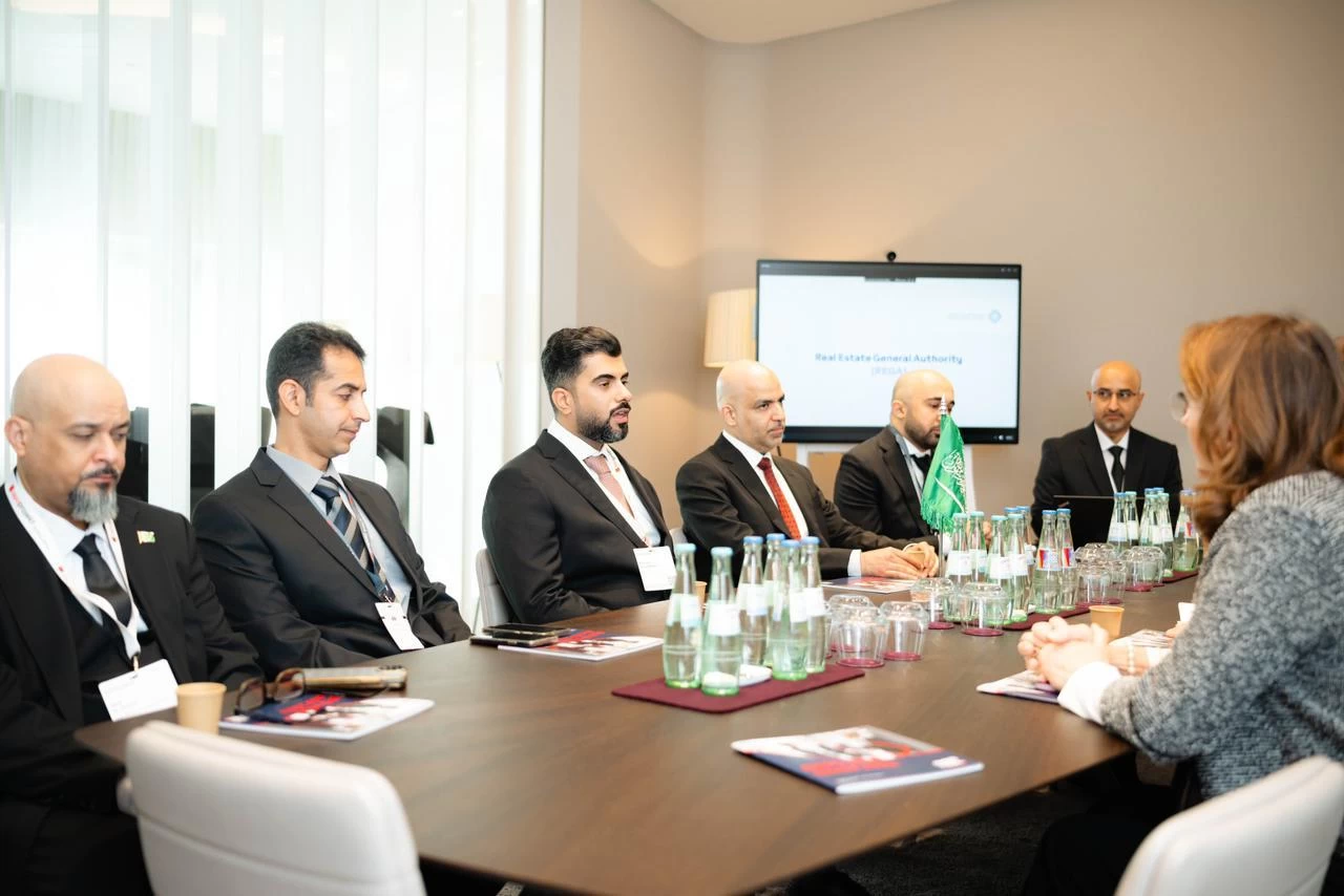رئيس الهيئة العامة للعقار يلتقي بالجهات المعنية بالسجل العقاري والتنظيمات العقارية الألمانية بميونخ