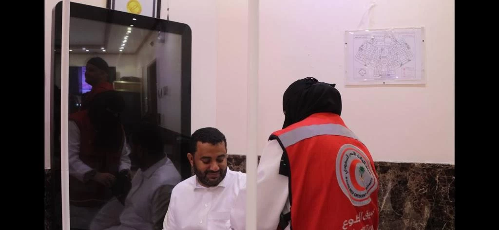 هيئة الهلال الأحمر بجازان ينفذ برنامج ومعرض توعوي عن سرطان الثدي