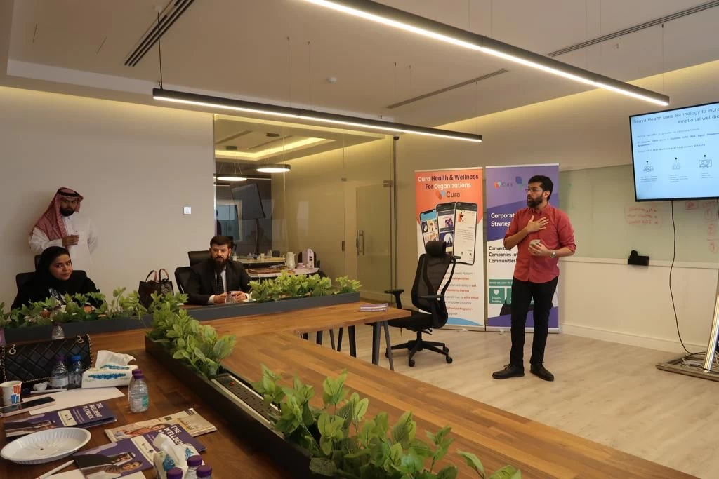 كيورا تطلق مجتمع الصحة والرفاهية المؤسسية في السعودية لتعزيز رفاهية الموظفين .