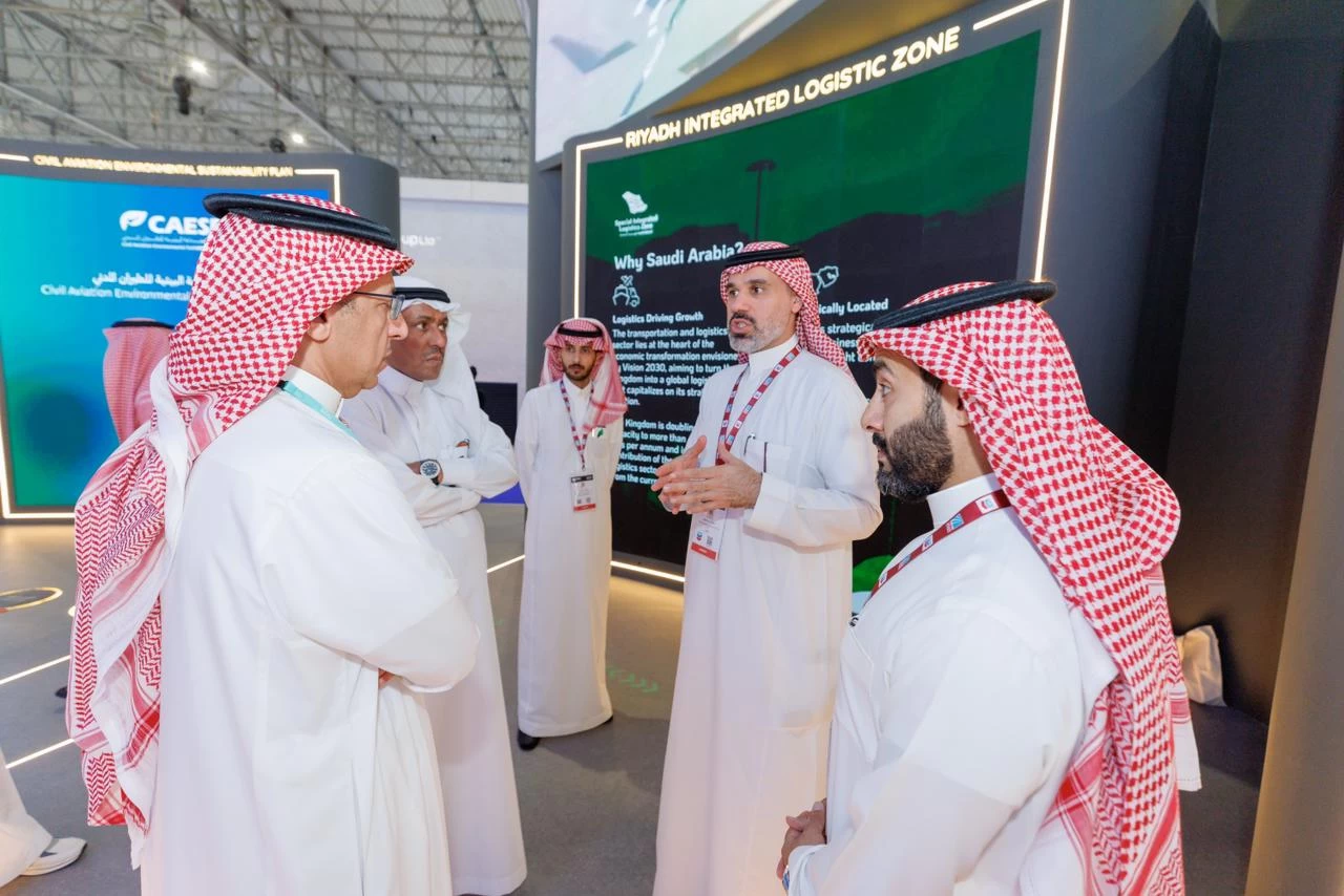 "الطيران المدني" يستعرض تمكين القطاع للابتكار والاستدامة في معرض دبي للطيران ٢٠٢٣