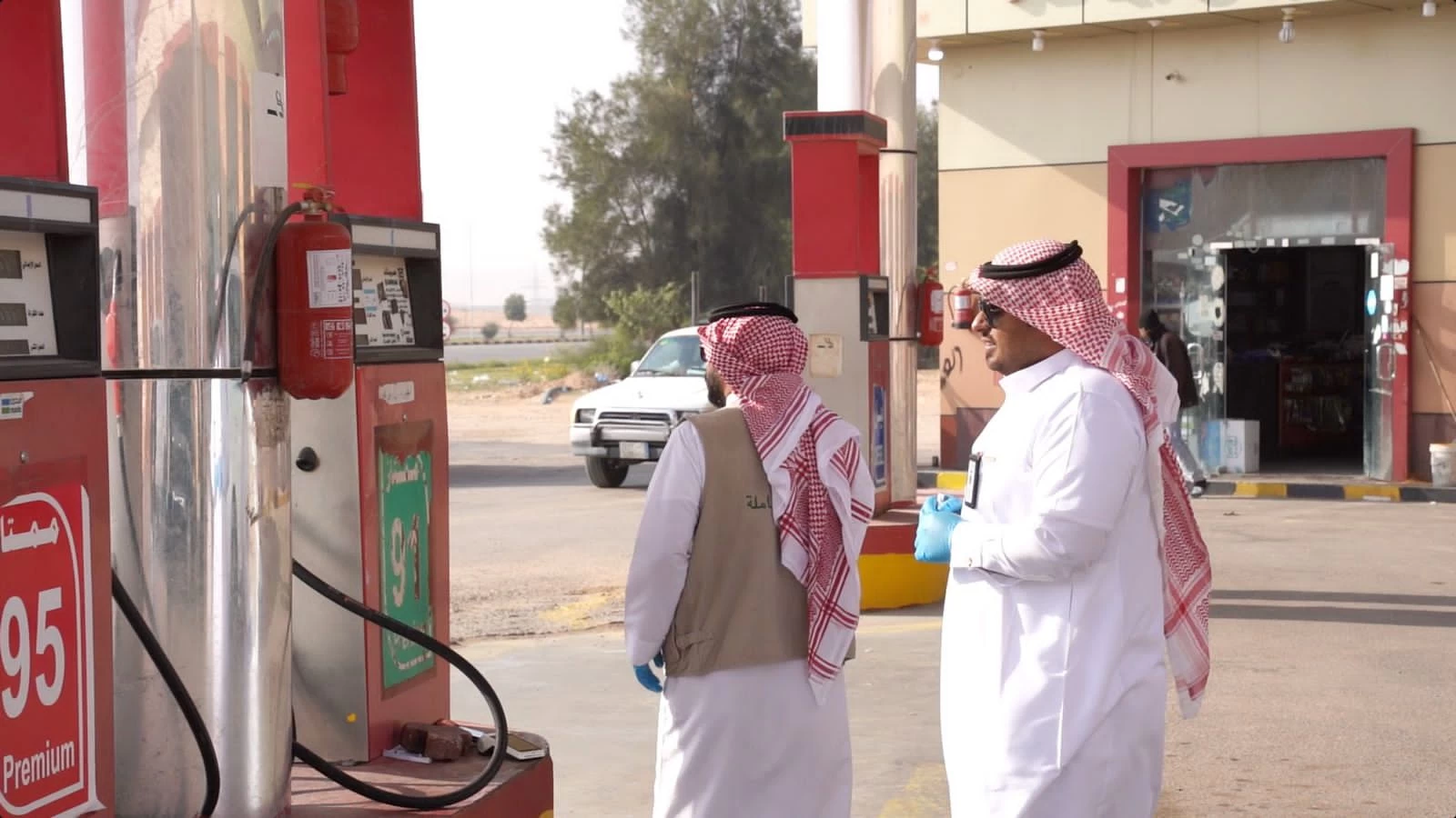 أمانة الجوف تنهي أعمال تحسين 43 محطة وقود وإصدار 869 رخصة إنشائية في 3 أشهر 