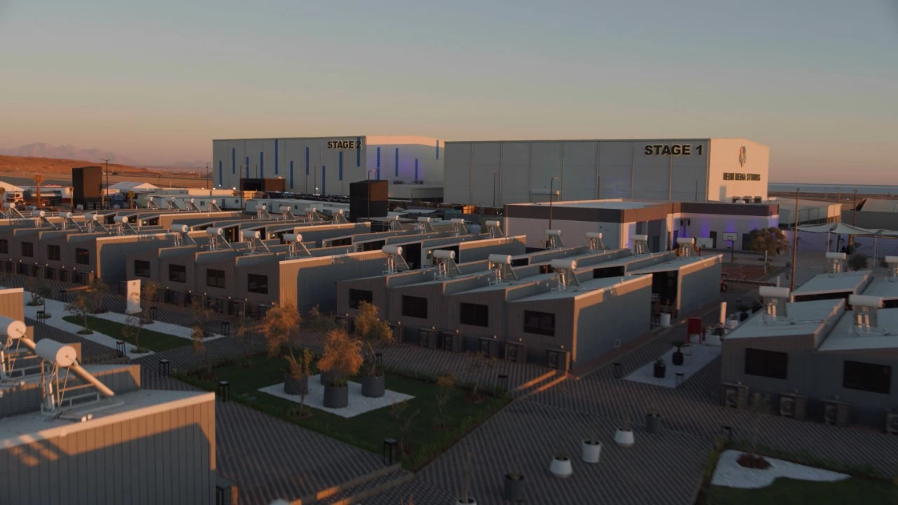 نيوم تعزز دعمها للمواهب السعودية كراعٍ رسمي لمهرجان البحر الأحمر الدولي