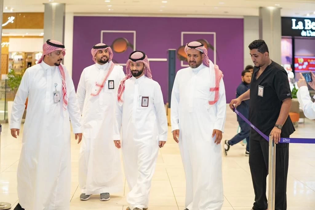 (صحتك إرادة) تجذب الصغار والكبار في جدة