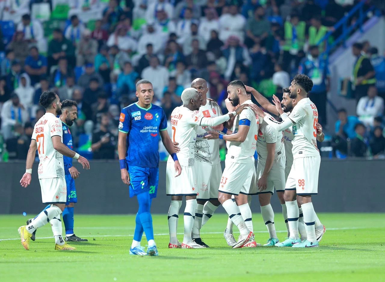 الوحدة يعبر الخليج ، وديربي أبها ينتهي بفوز ضمك ، والفيحاء ينتصر على الفتح.