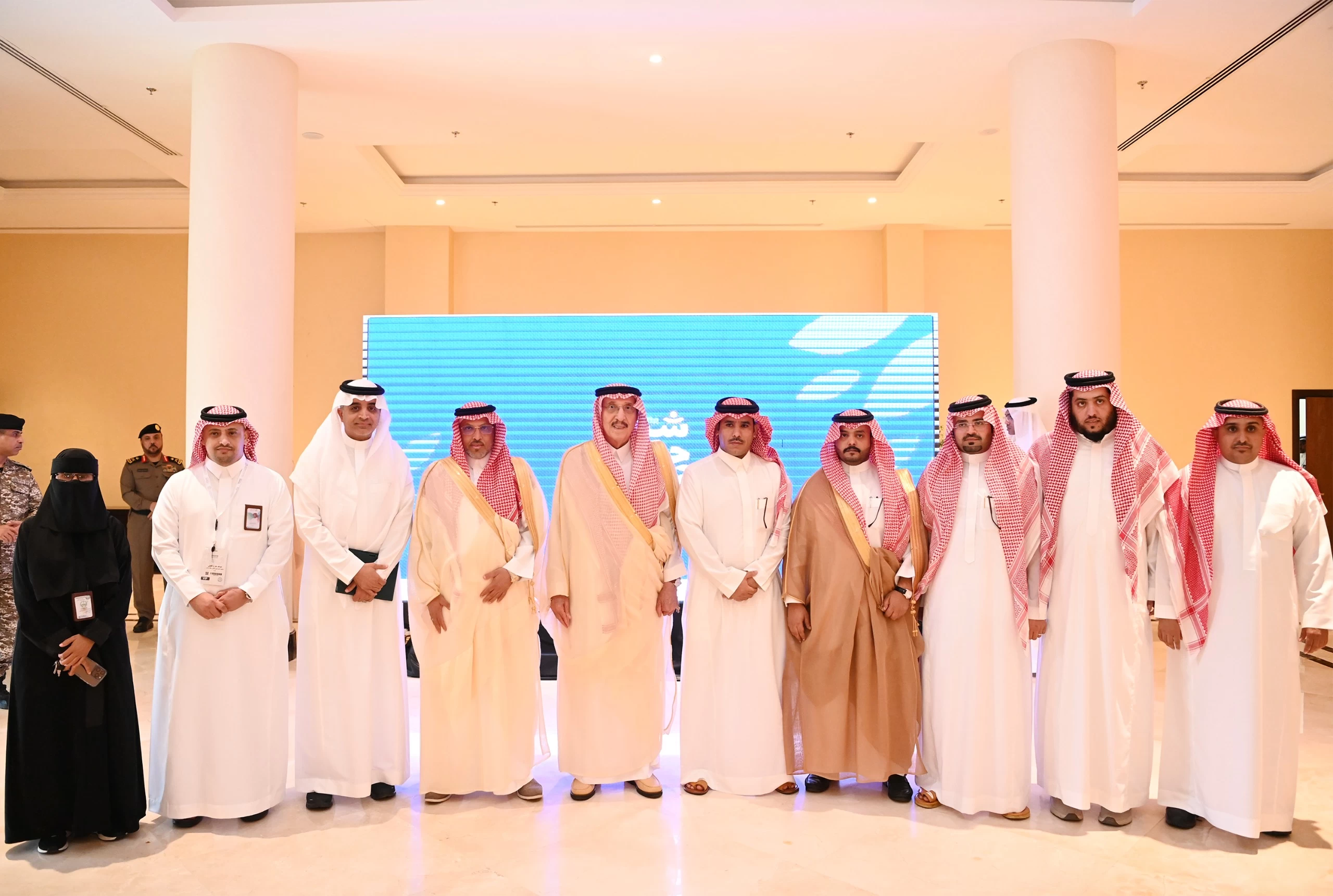 أمير منطقة جازان يُدشّن الهوية البصرية وروزنامة فعاليات شتاء جازان 24..