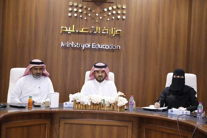 الملتقى الأول لرعاية أسر السجناء والمفرج عنهم وأسرهم تراحم بمنطقة جازان وقادة منسوبي التربية والتعليم