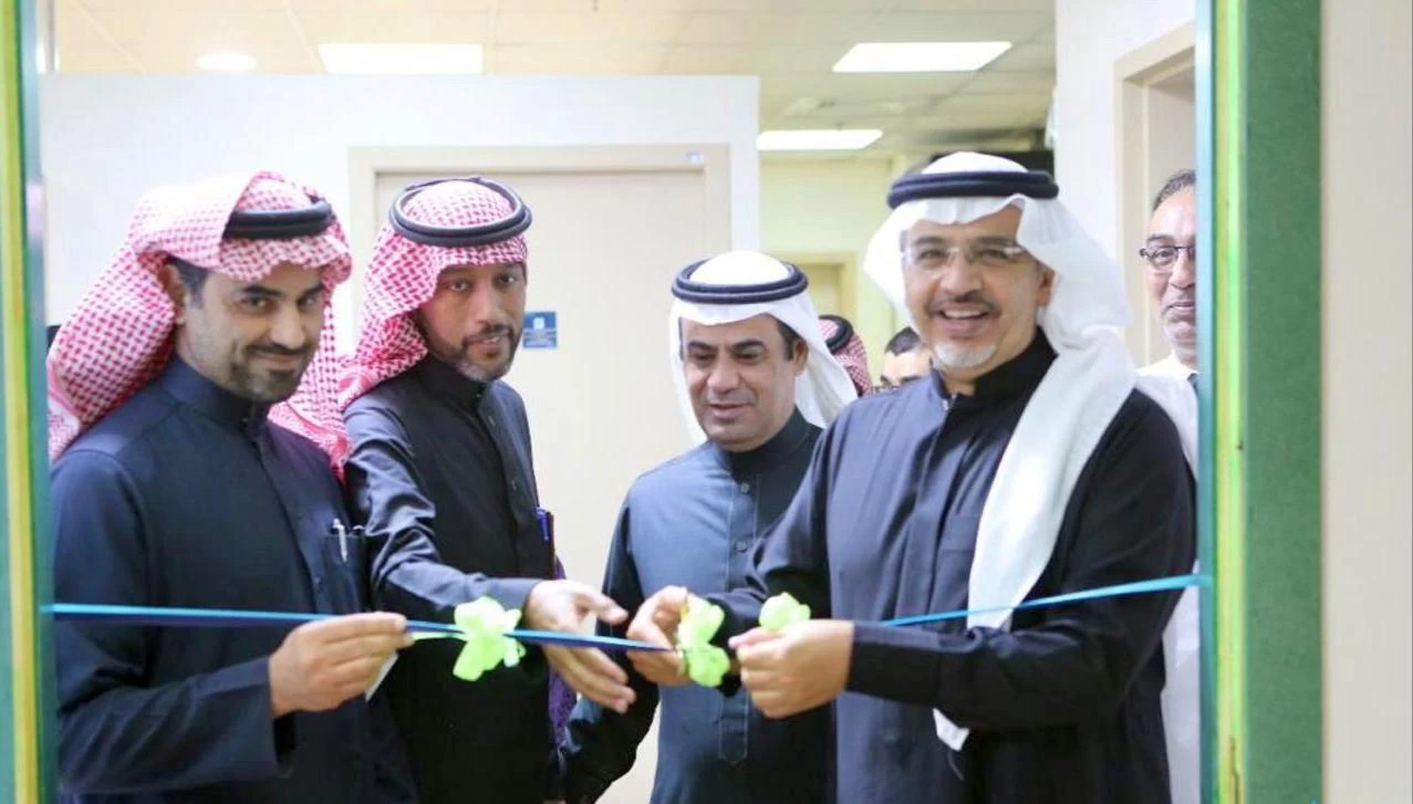 "د. التميمي" يتفقد سير عمل المنشآت الصحية في محافظتي وادي الدواسر والسليل