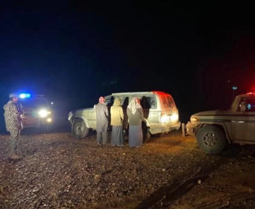 القوات الخاصة للأمن البيئي تقبض على (3) مخالفين لنظام البيئة لارتكابهم مخالفة الصيد بمحمية الملك سلمان الملكية 