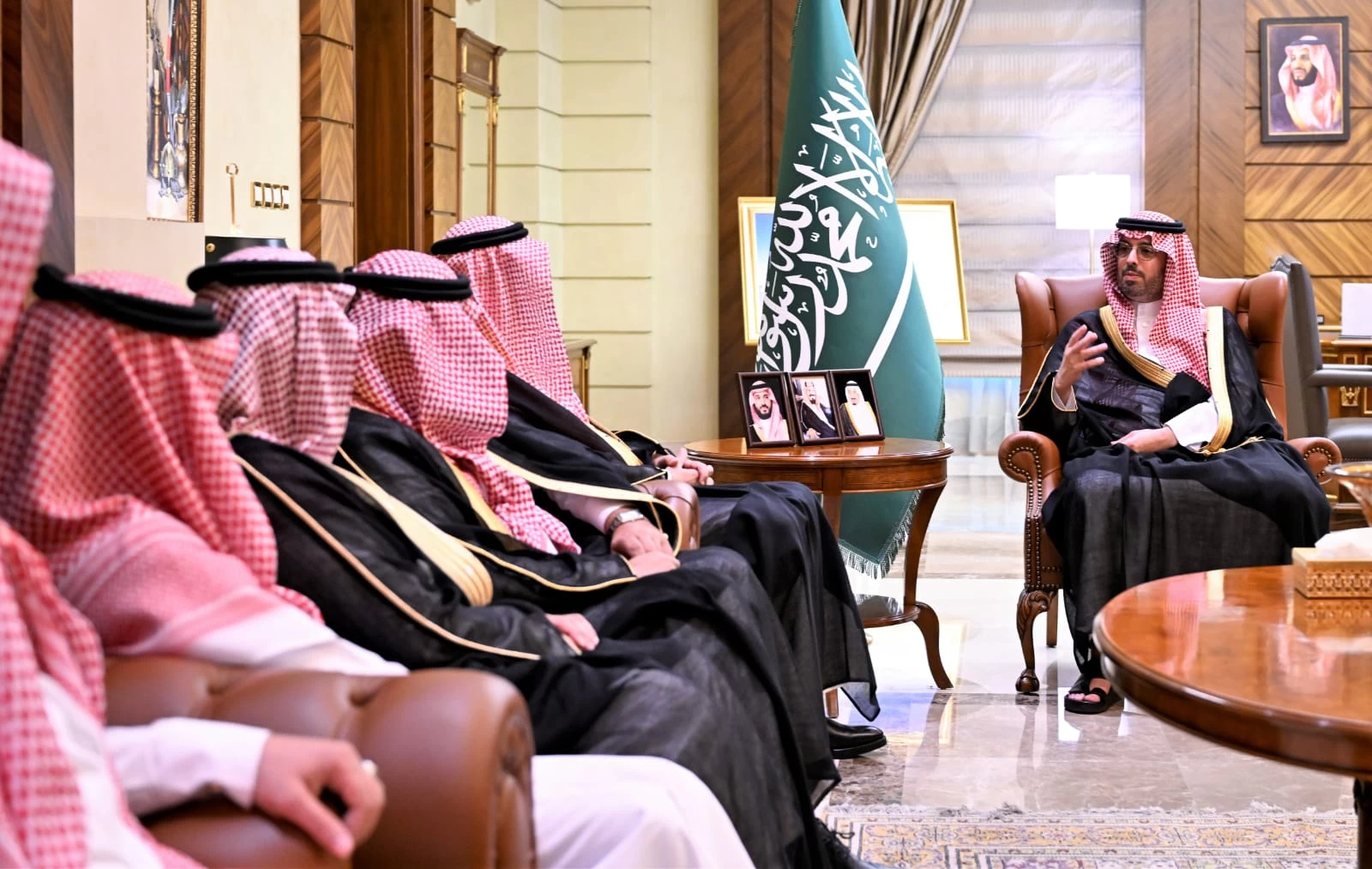 ​​​​​​​محافظ جدة يستقبل رئيس مجلس المديرين لمطارات جدة