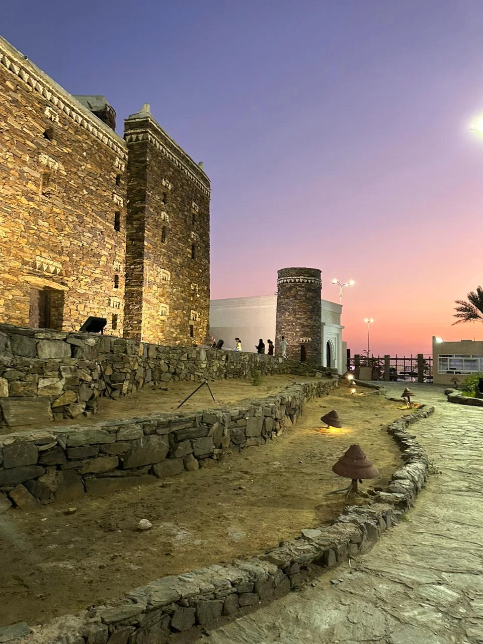 قرية جازان التراثية معلما حضاريا جعلت منها مزارا لزوار المنطقة