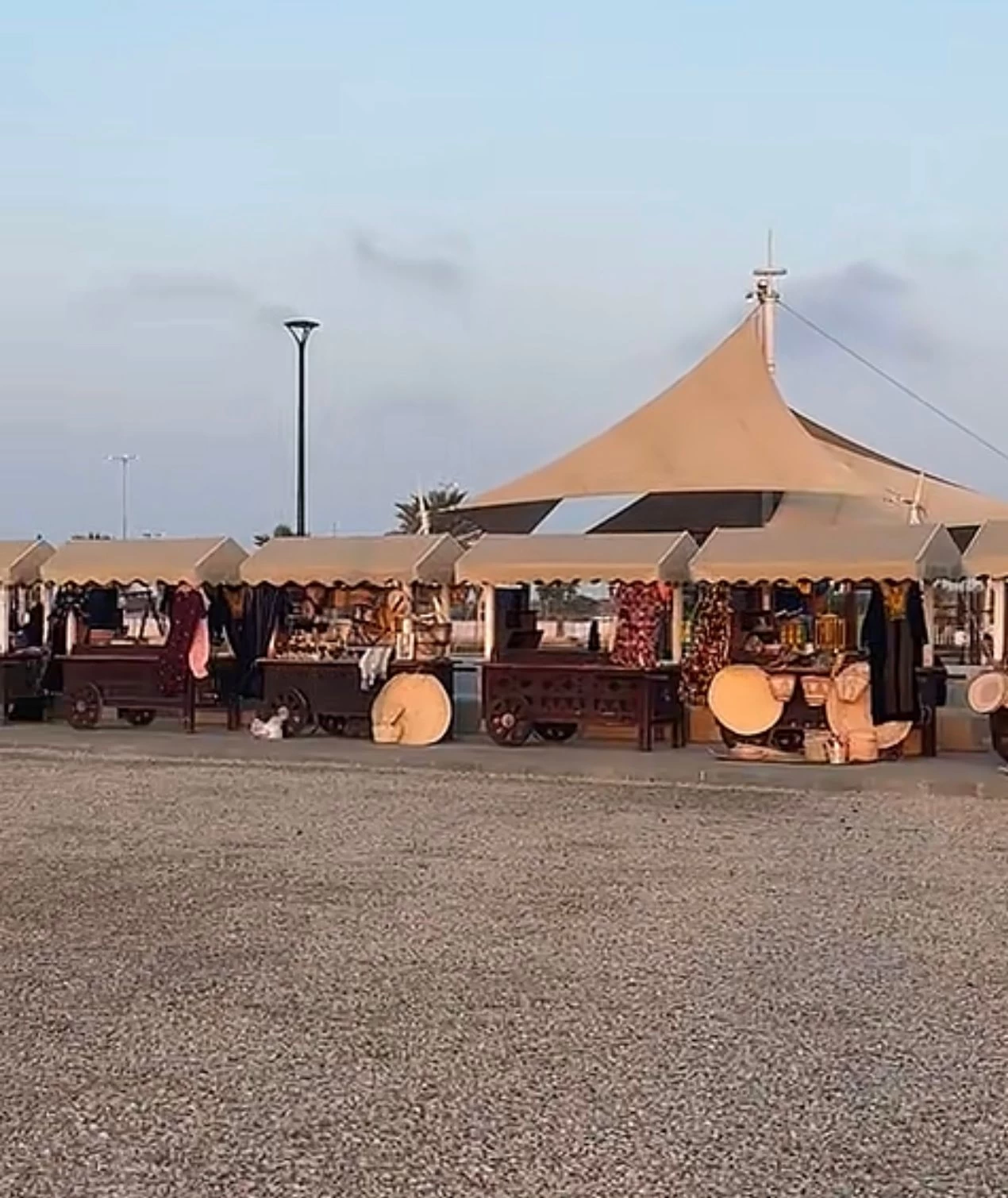 تأهيل وتمكين الأسر المنتجة بمركز الحريضة 