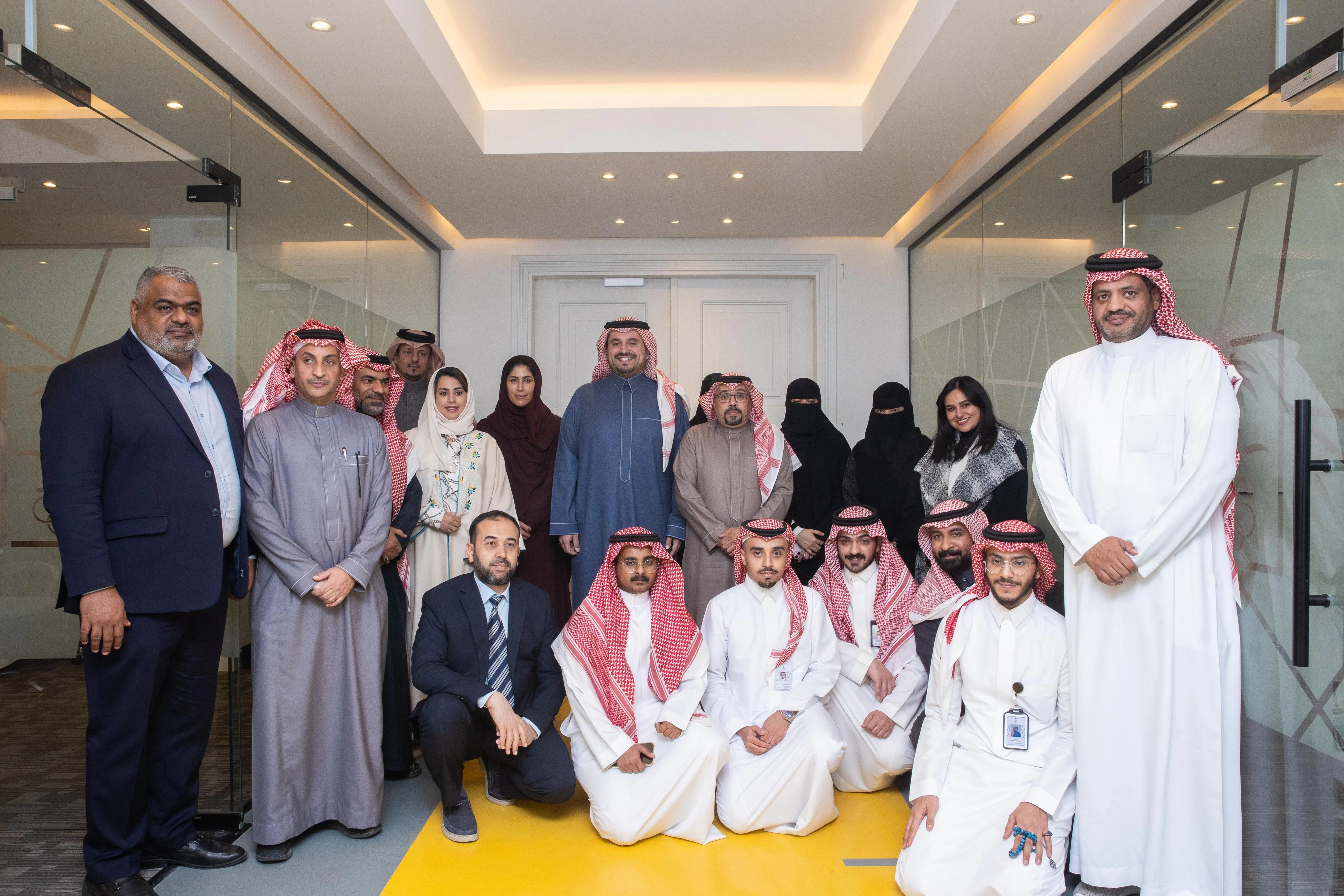 بن جلوي يدشن الهوية الجديدة لاتحاد رفع الاثقال