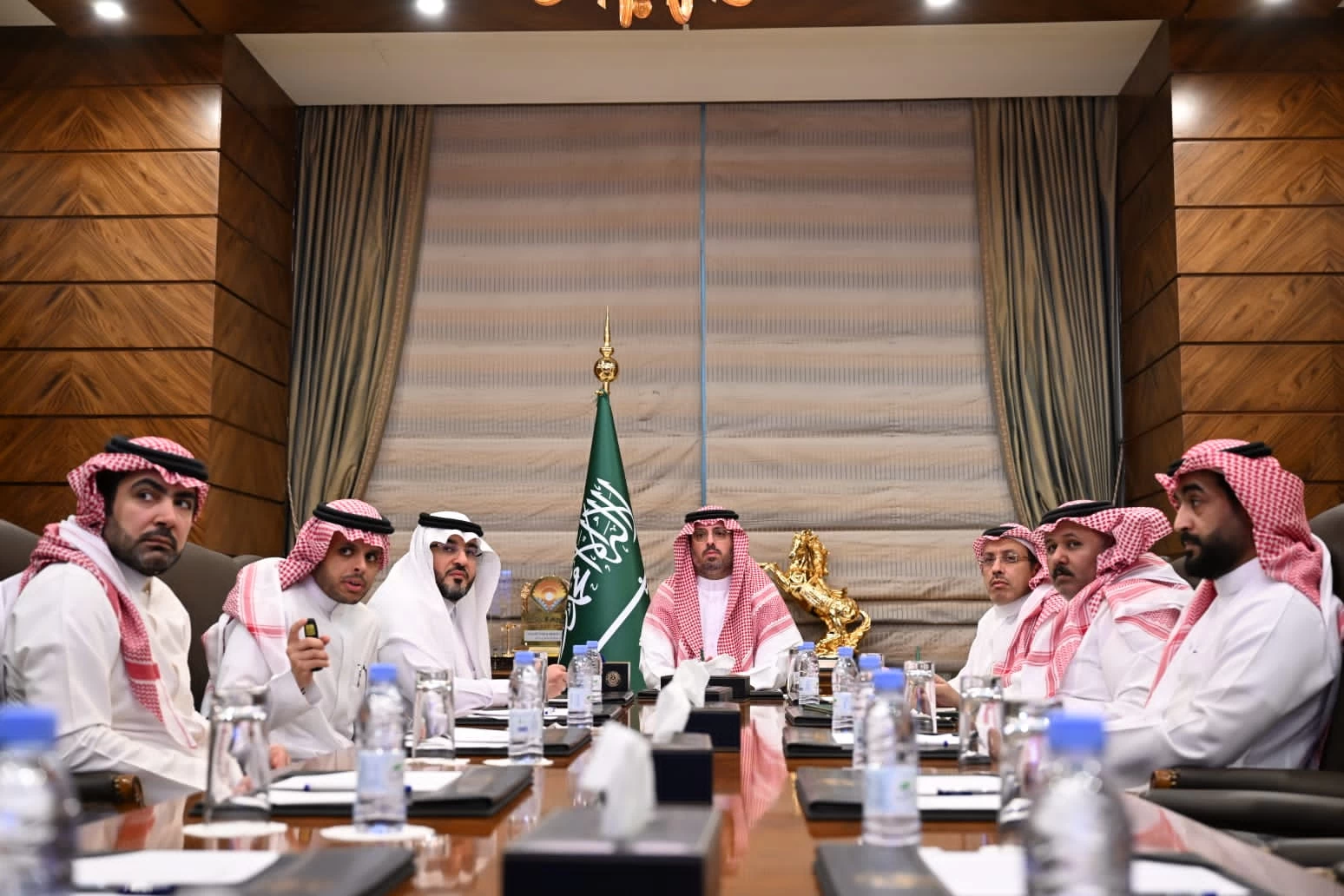 الأمير سعود بن جلوي يرأس اجتماعاً للاطلاع على دور المركز الوطني لتنمية القطاع غير الربحي