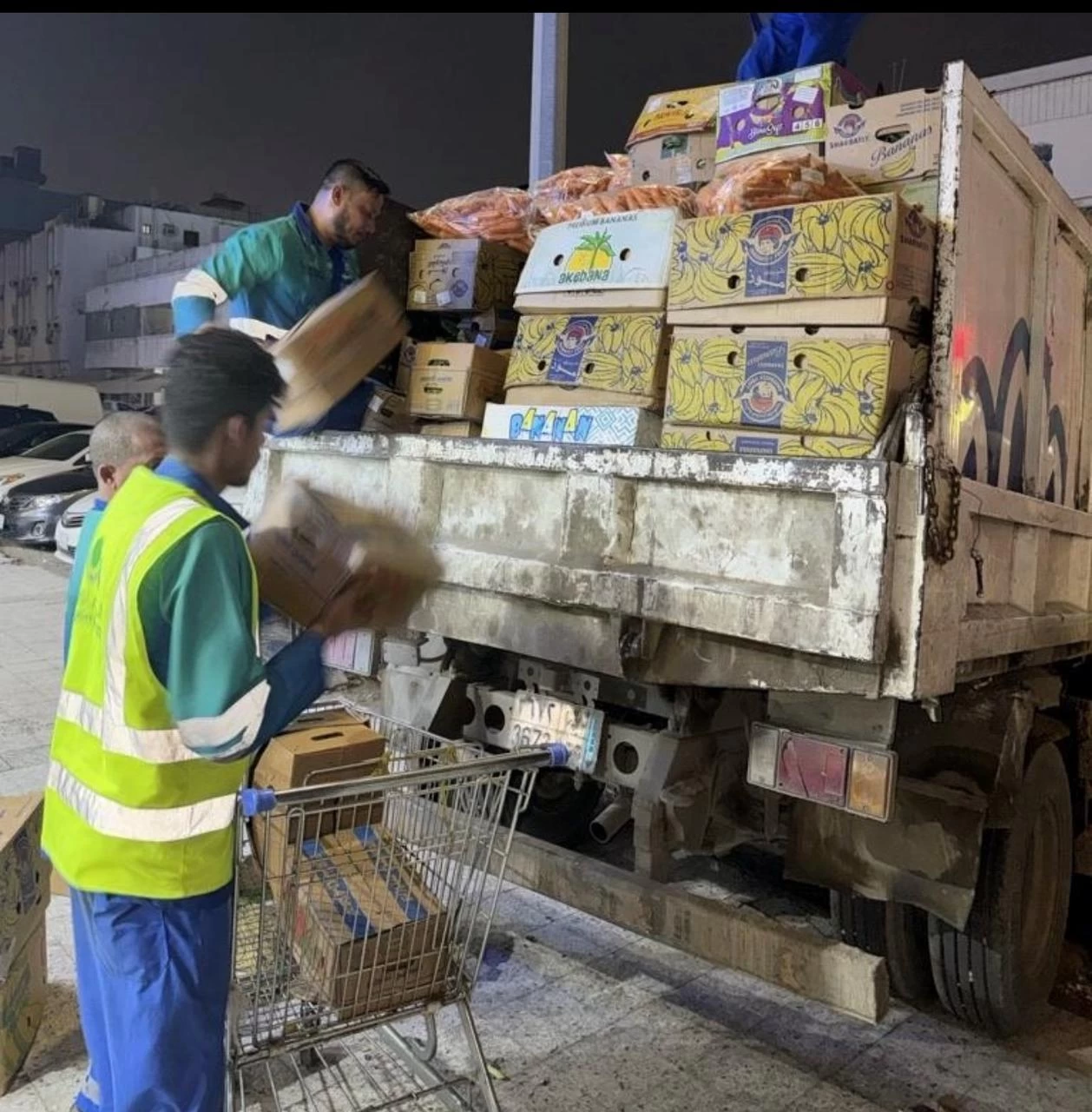 أمانة جدة ترصد 5 طن خضروات ضمن حملتها لتحسين المشهد البصري