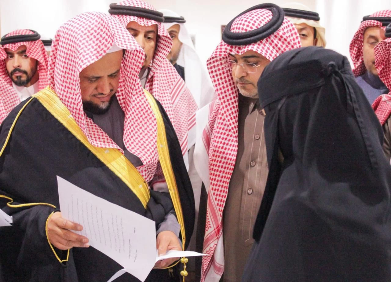 النائب العام يتفقد نيابة عسير ويلتقي منسوبيها والمستفيدين منها