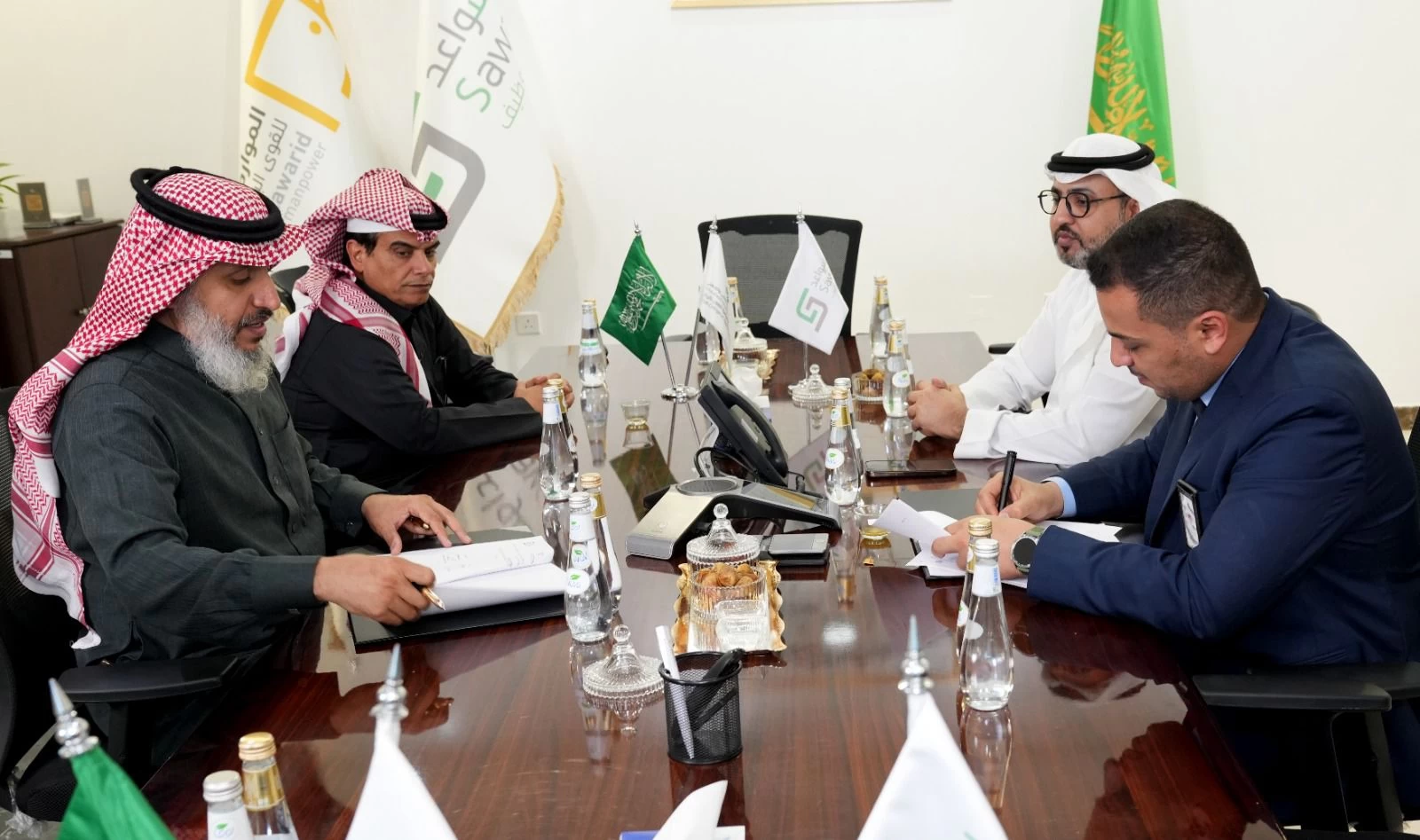 "تطبيقية الرياض" تبرم اتفاقيات شراكة توظيف