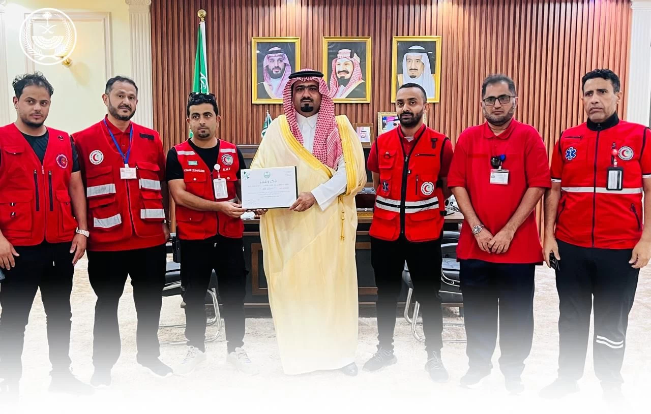 محافظ بيش يكرم إدارة أسعاف بيش لحصوله المركز الاول على مستوى المملكة 