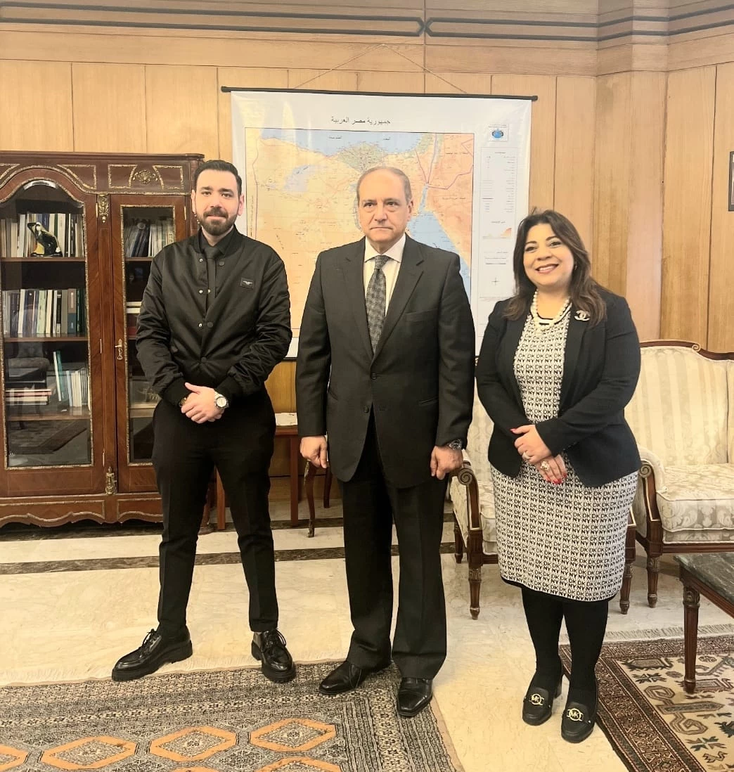 السفير المصري بالرياض يستقبل المشاركين بمعرض بيزنكس السادس بالرياض