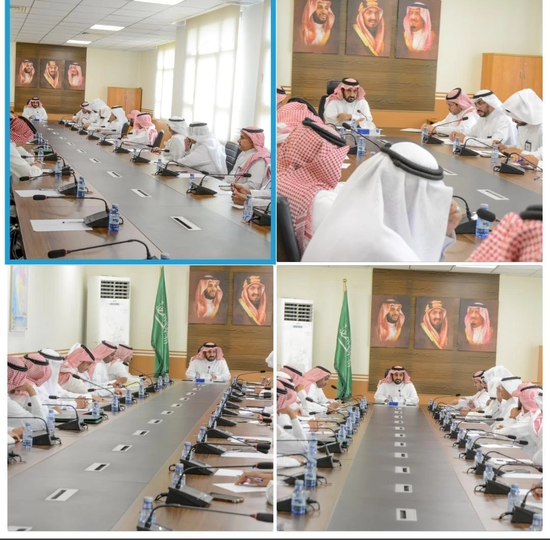 القرقاح يرأس أجتماع المجلس المحلي بالمحافظة