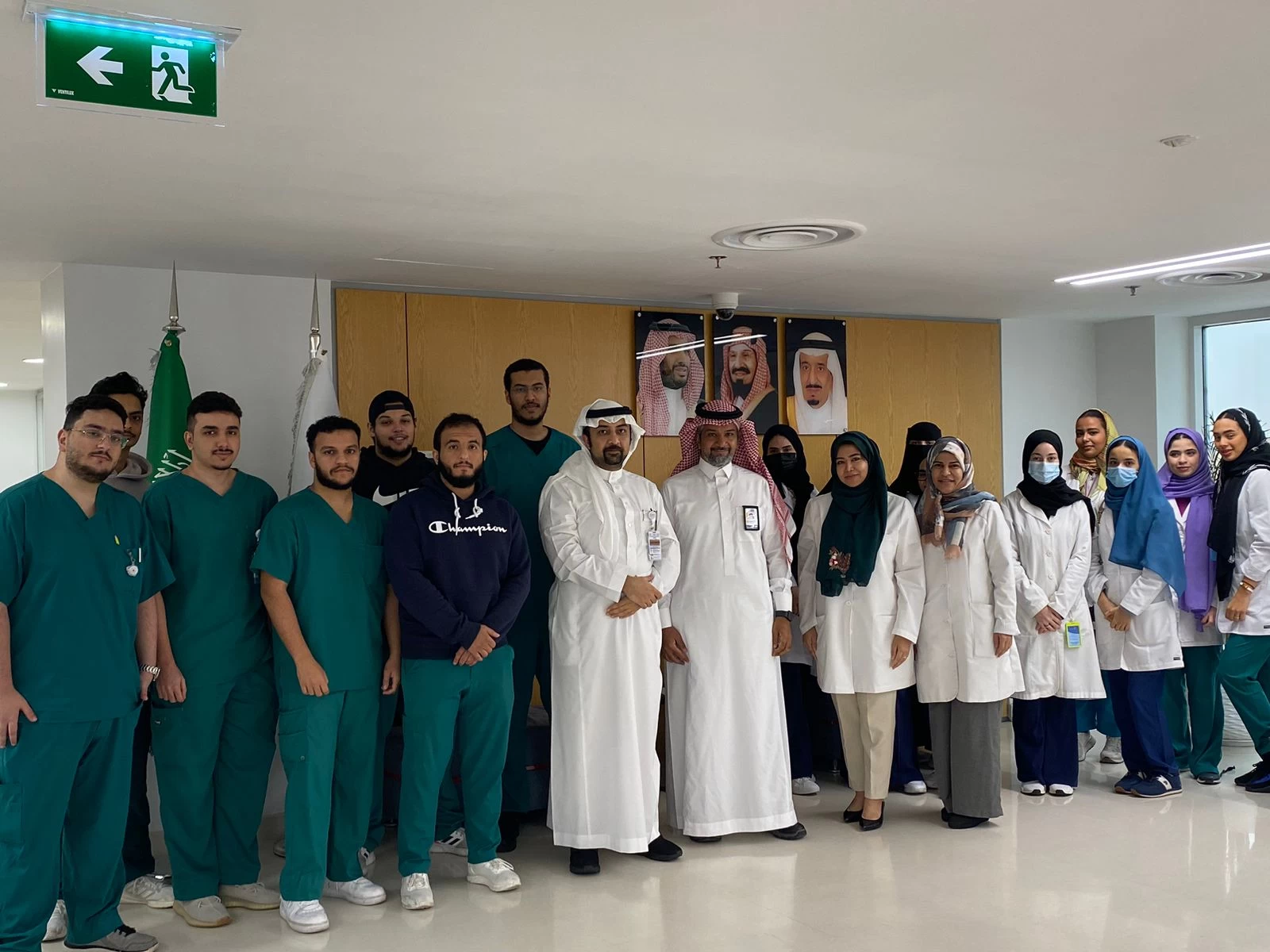 أمانة جدة تفعل المبادرات التطوعية نحو المليون بكلية فقيه للعلوم الطبية