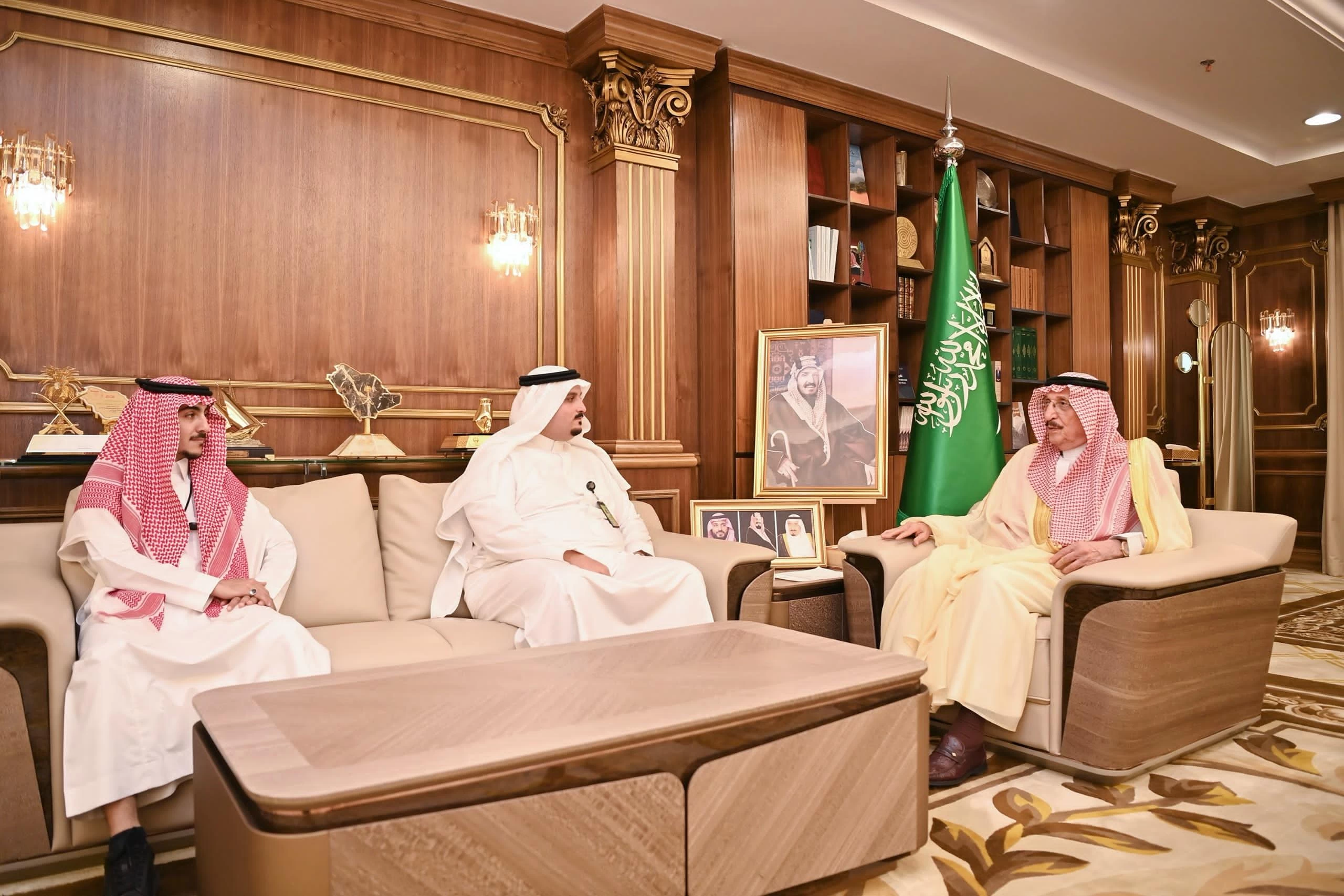 أمير جازان يطلع على الاستعدادات لإطلاق التمرين التعبوي "استجابة 13"