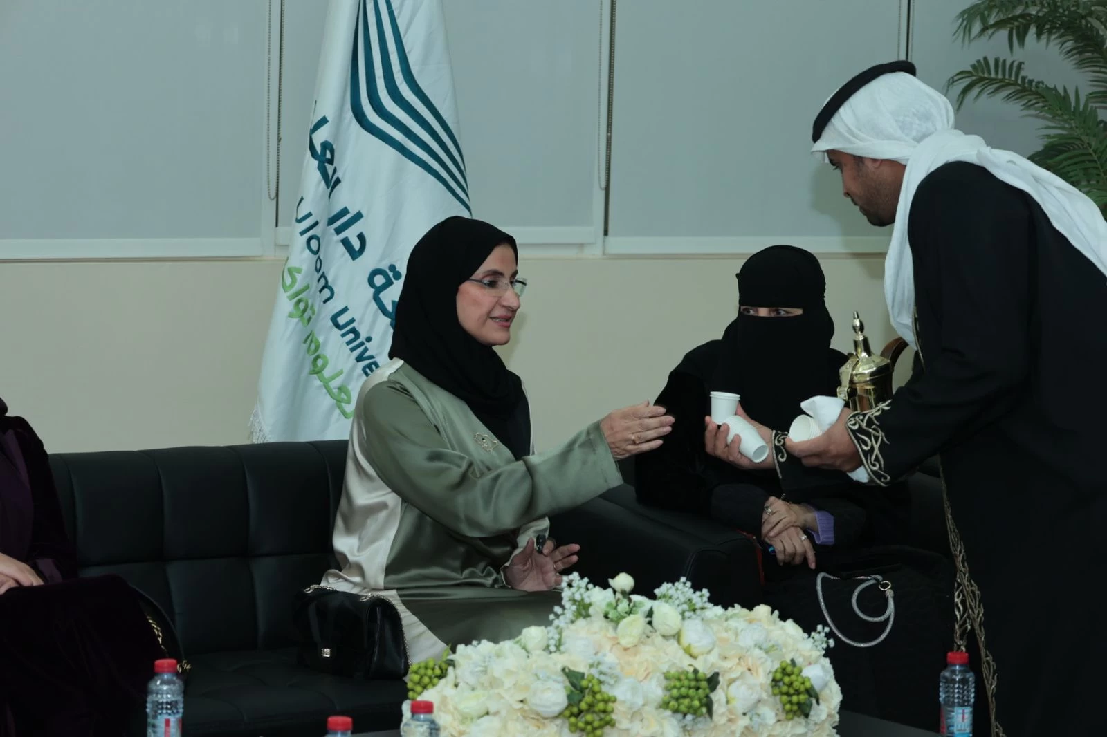 فريق بروين التطوعي ينظم   ملتقى المرأة والفتاة بميدان العلوم والتكنولوجيا