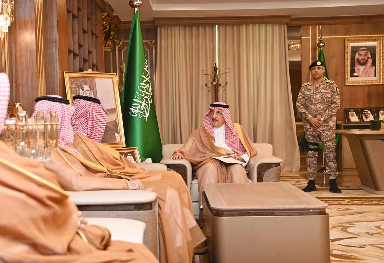 أمير منطقة جازان يستقبل الرئيس التنفيذي للهيئة العامة للغذاء والدواء