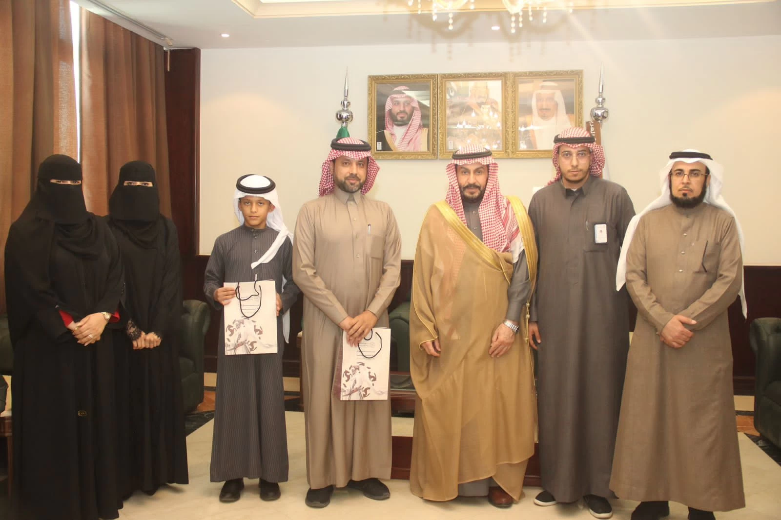 محافظ القريات يلتقي نائب رئيس مجلس إدارة جمعية التنمية الأهلية