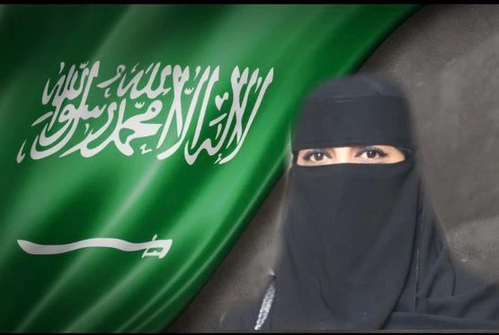 الفنانة التشكيلة الأستاذة منيرة السليم تهنئ القيادة الرشيدة بمناسبة يوم التأسيس 