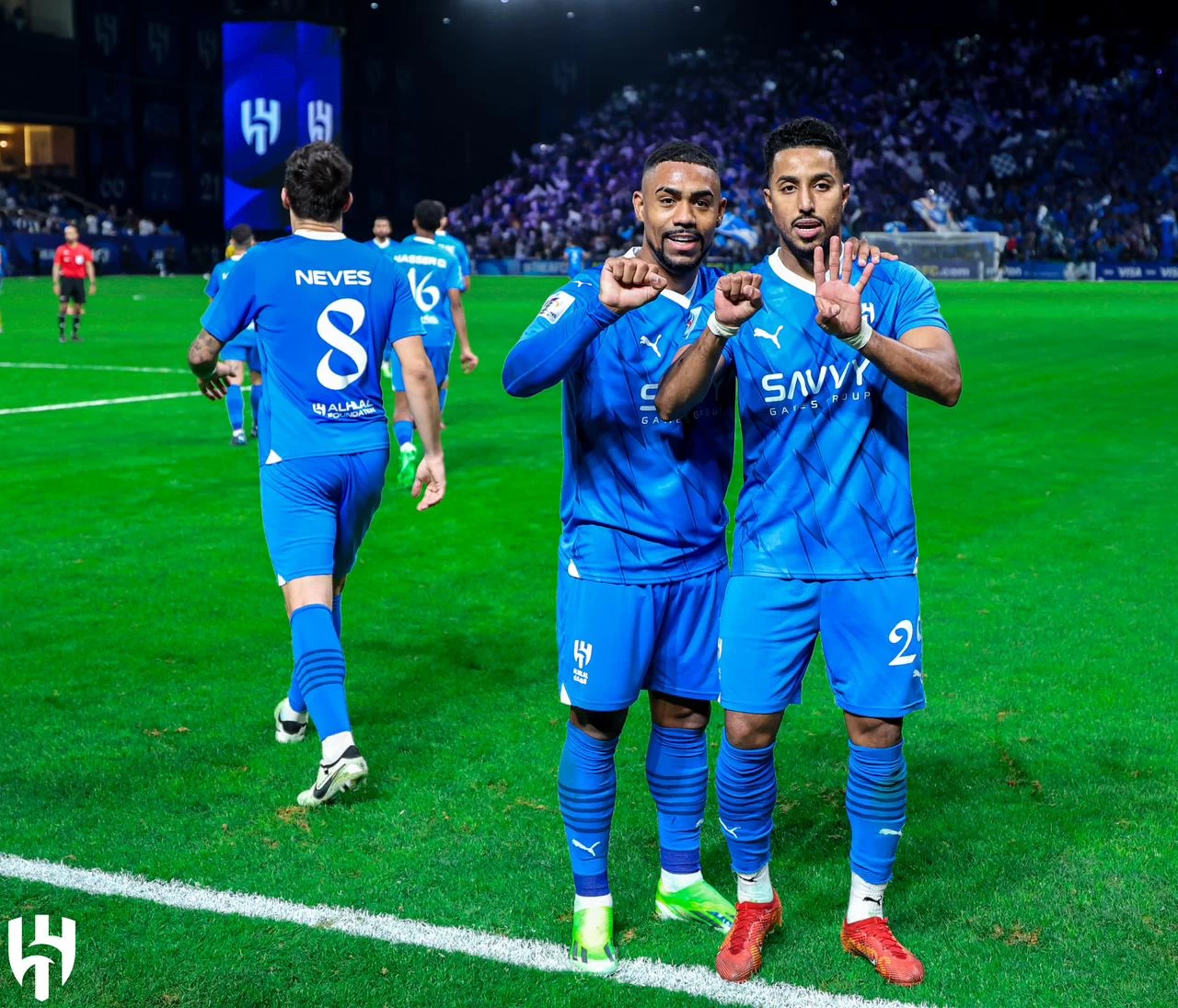 الهلال يتأهل بجدارة لدور ربع نهائي دوري أبطال آسيا بعد الفوز على سباهان الإيراني. 