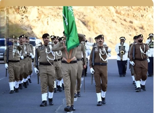 مسيرة عسكرية إحتفاء بيوم التأسيس في عسير 