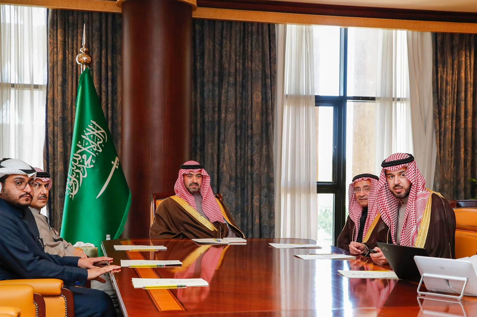 سمو نائب أمير منطقة تبوك يطلع على جهود (سكن) في المنطقة