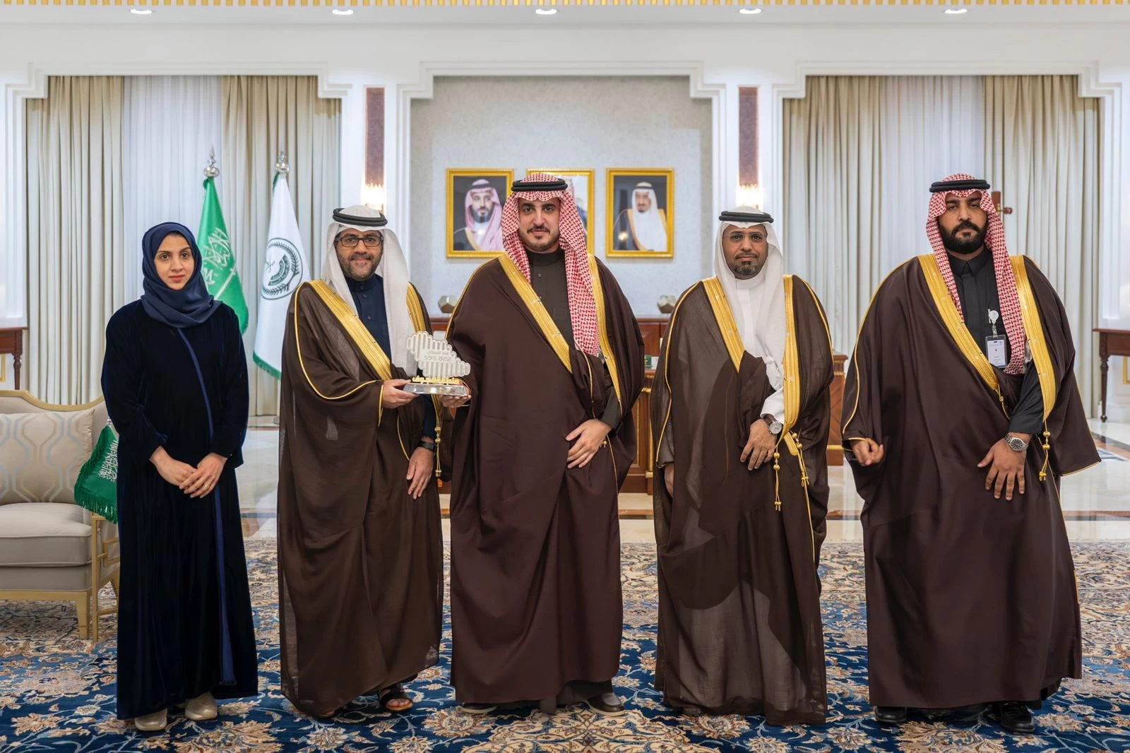 أمير منطقة الجوف‬⁩ يستقبل رئيس الهيئة العامة للإحصاء 